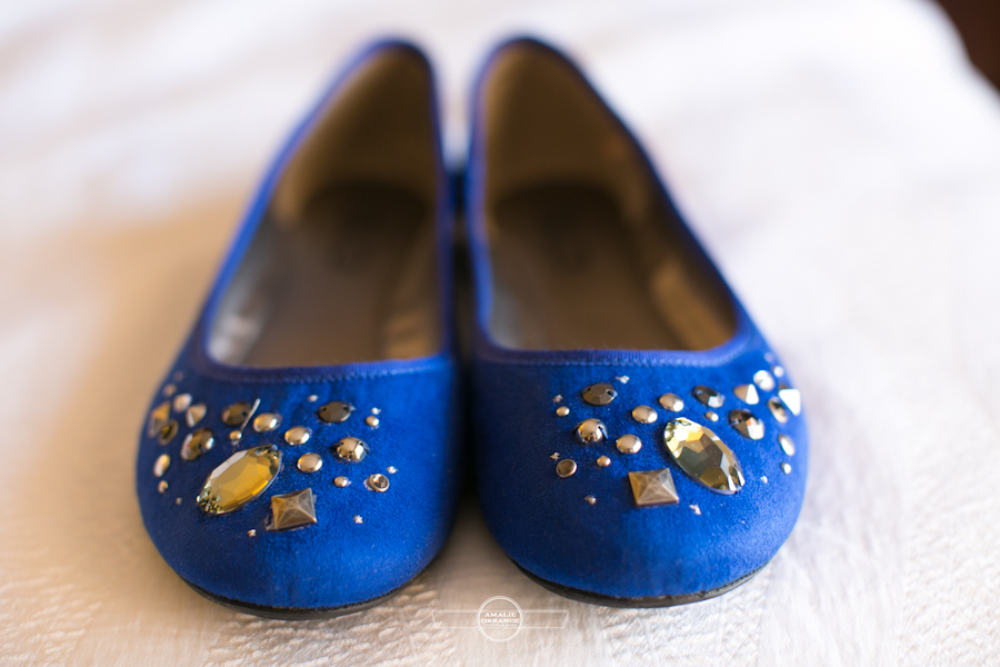 brides blue shoes